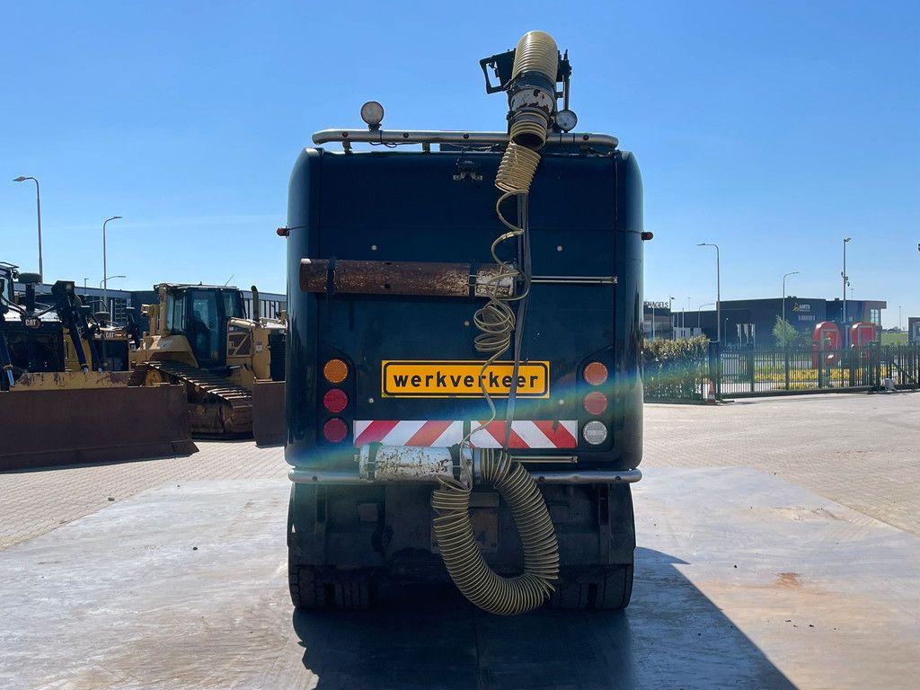 Ravo 560 sweeper 3th brush / vacuumtruck (BZ-VJ-14)