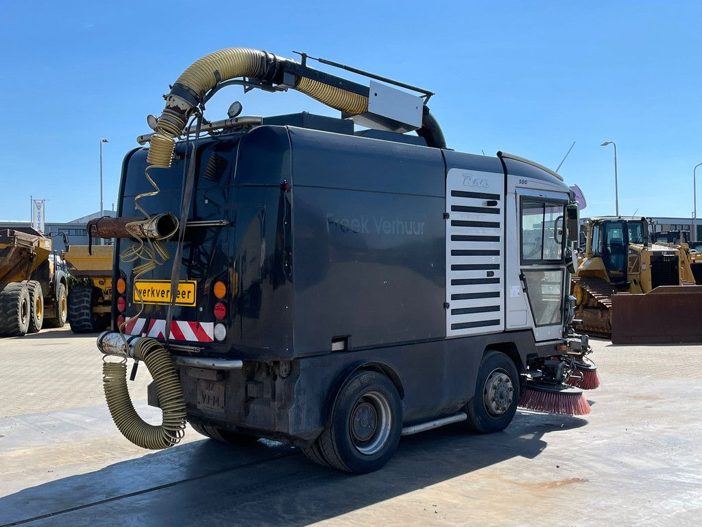 Ravo 560 sweeper 3th brush / vacuumtruck (BZ-VJ-14)
