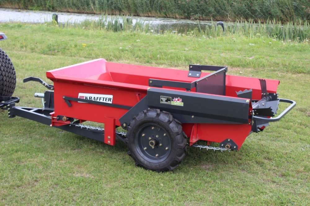 Kraffter Mini Mestverspreider wielaangedreven