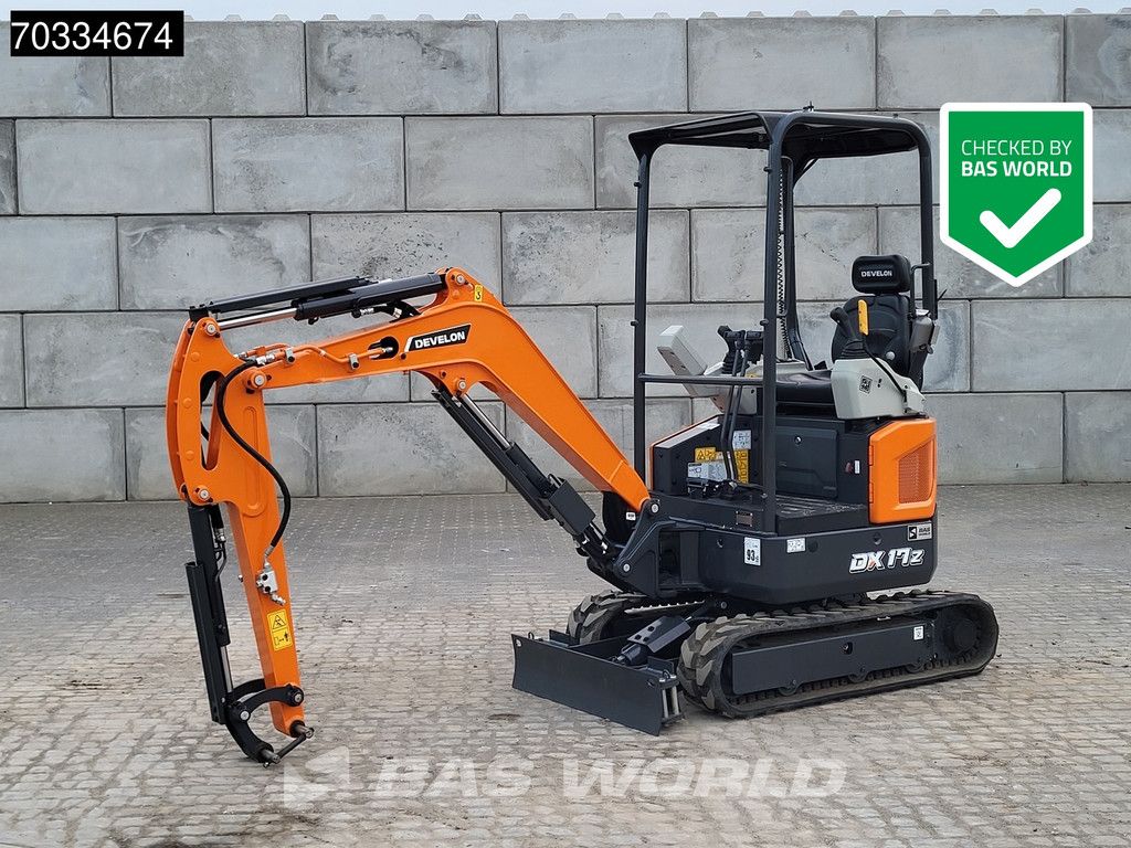 Develon DX17 Z-7