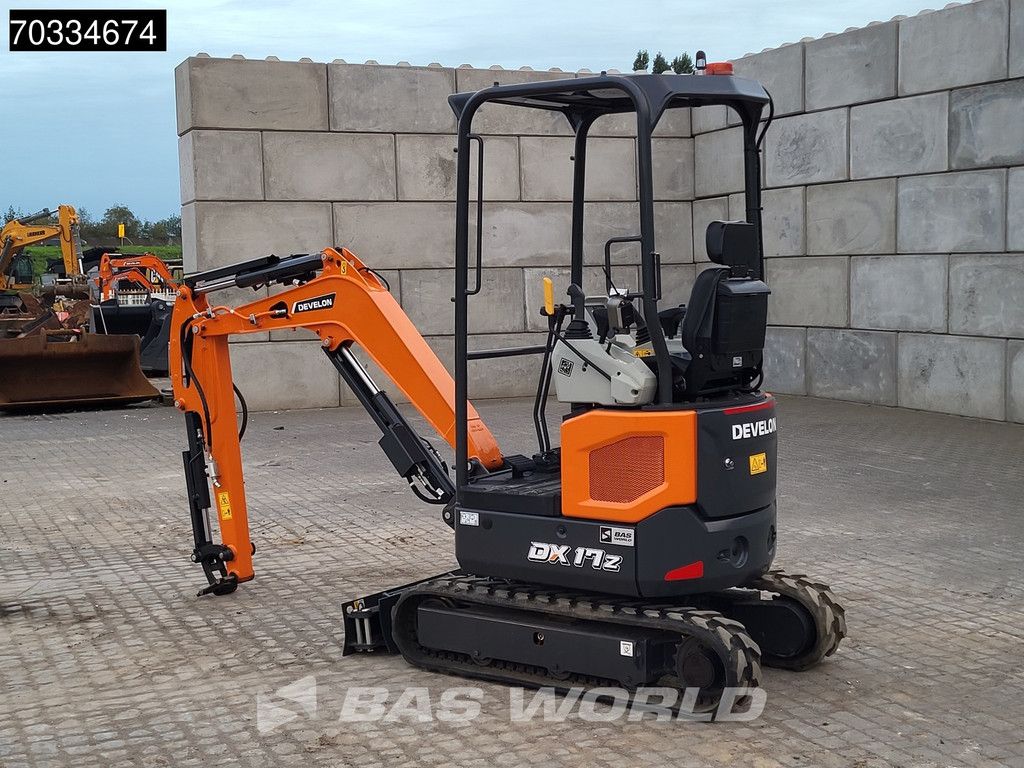 Develon DX17 Z-7