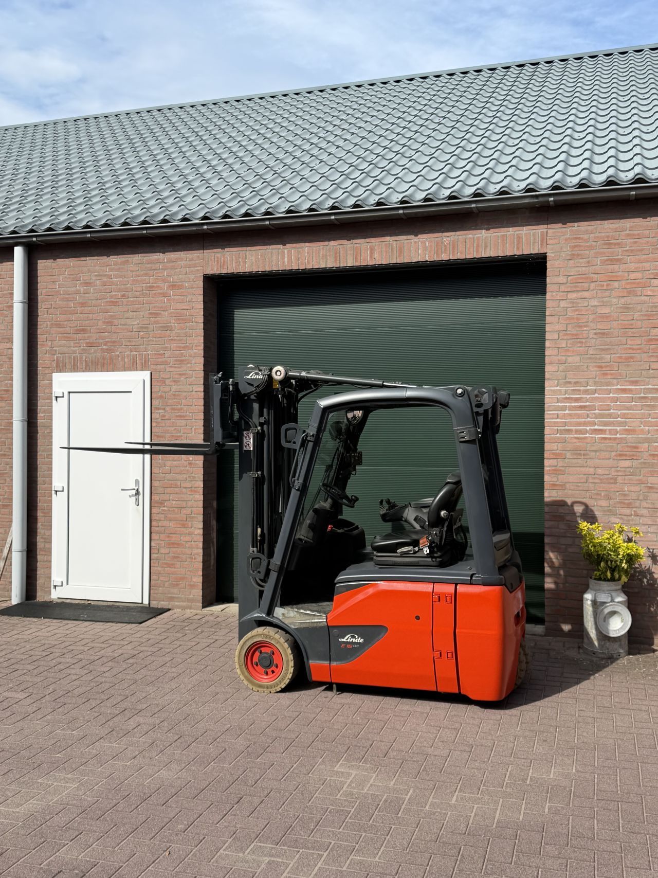 Linde E16-02 EVO triplo elektrische heftruck