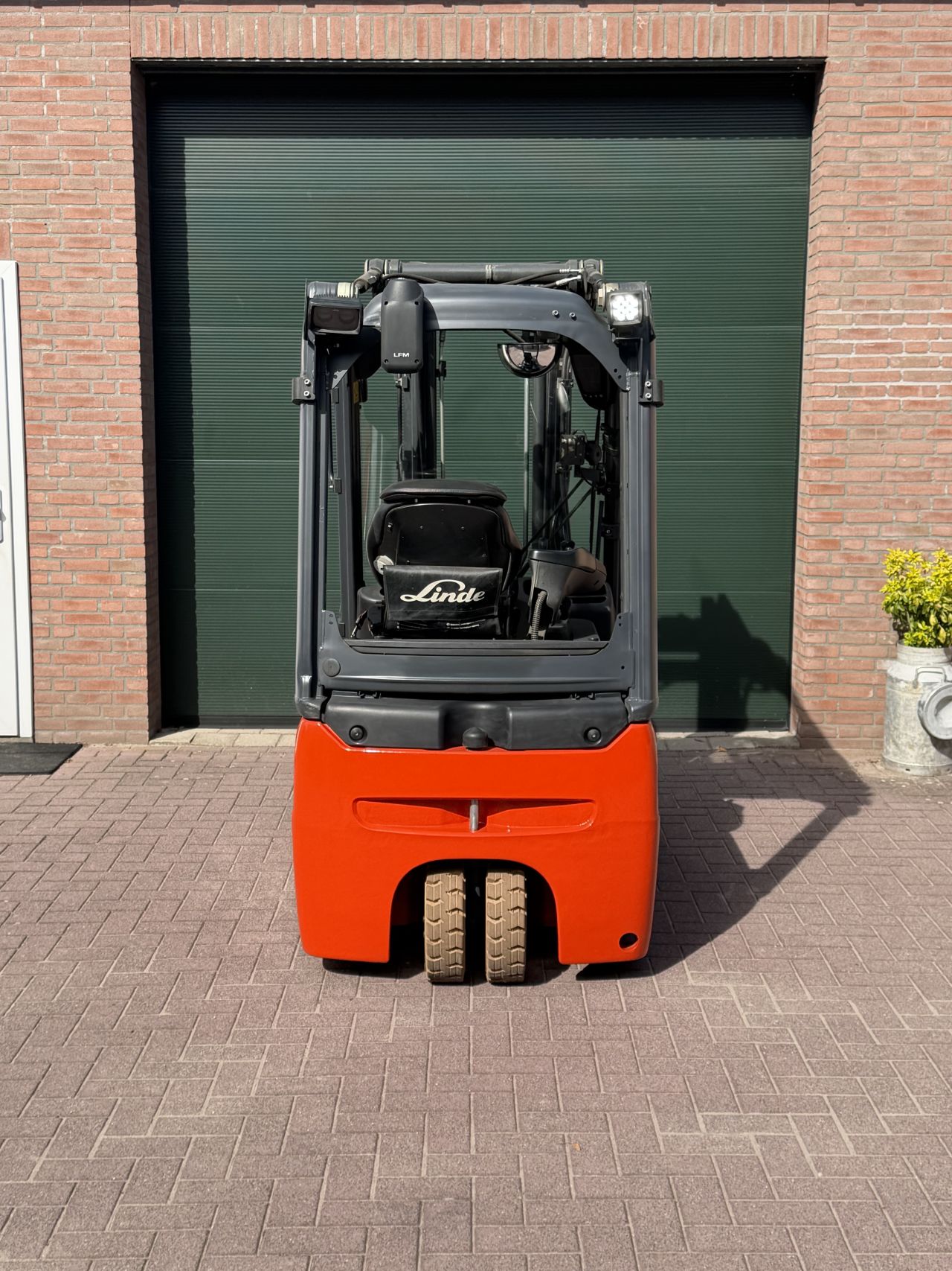Linde E16-02 EVO triplo elektrische heftruck
