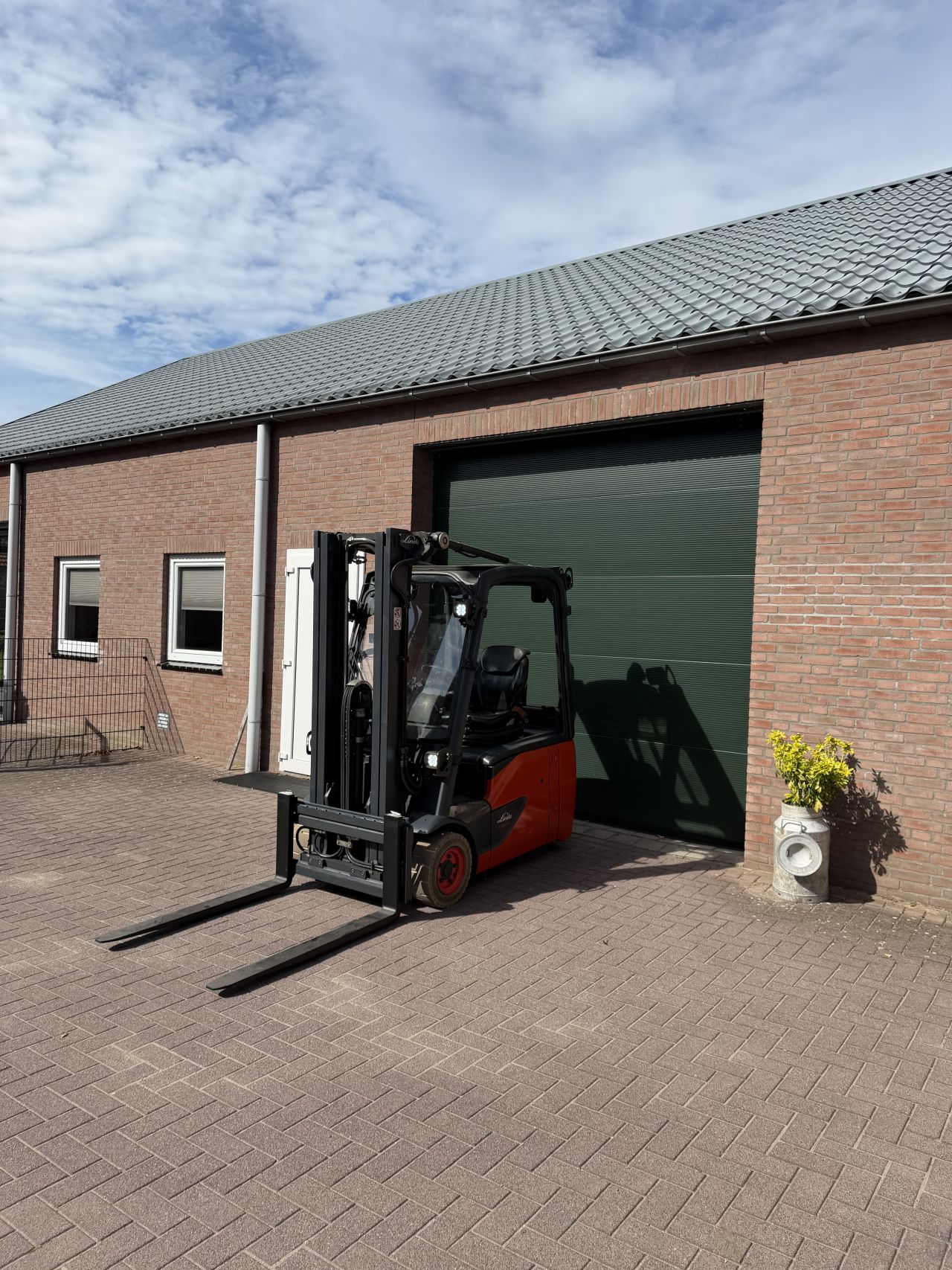 Linde E16-02 EVO triplo elektrische heftruck
