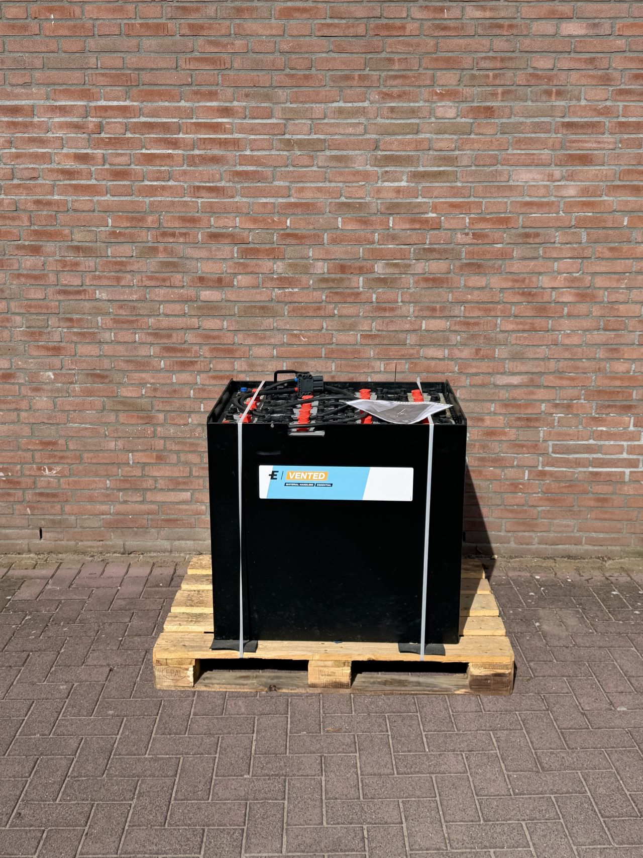 48v 775Ah heftruck batterij bj 2021 2 stuks op voorraad