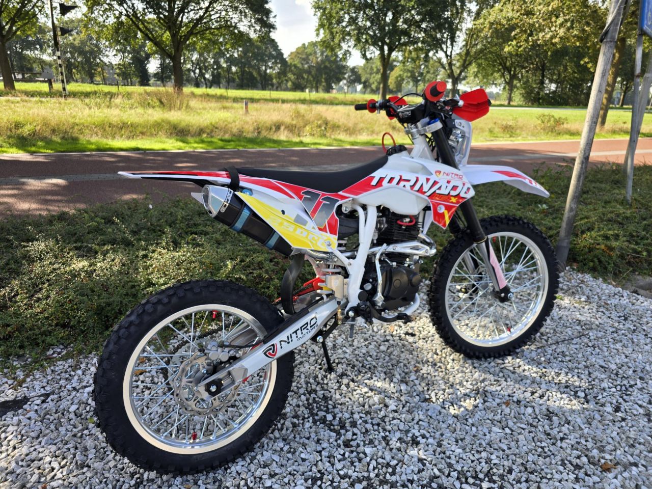 Dirtbike Crossmotor 150cc 250cc 4 Takt Crossmotoren Offroad