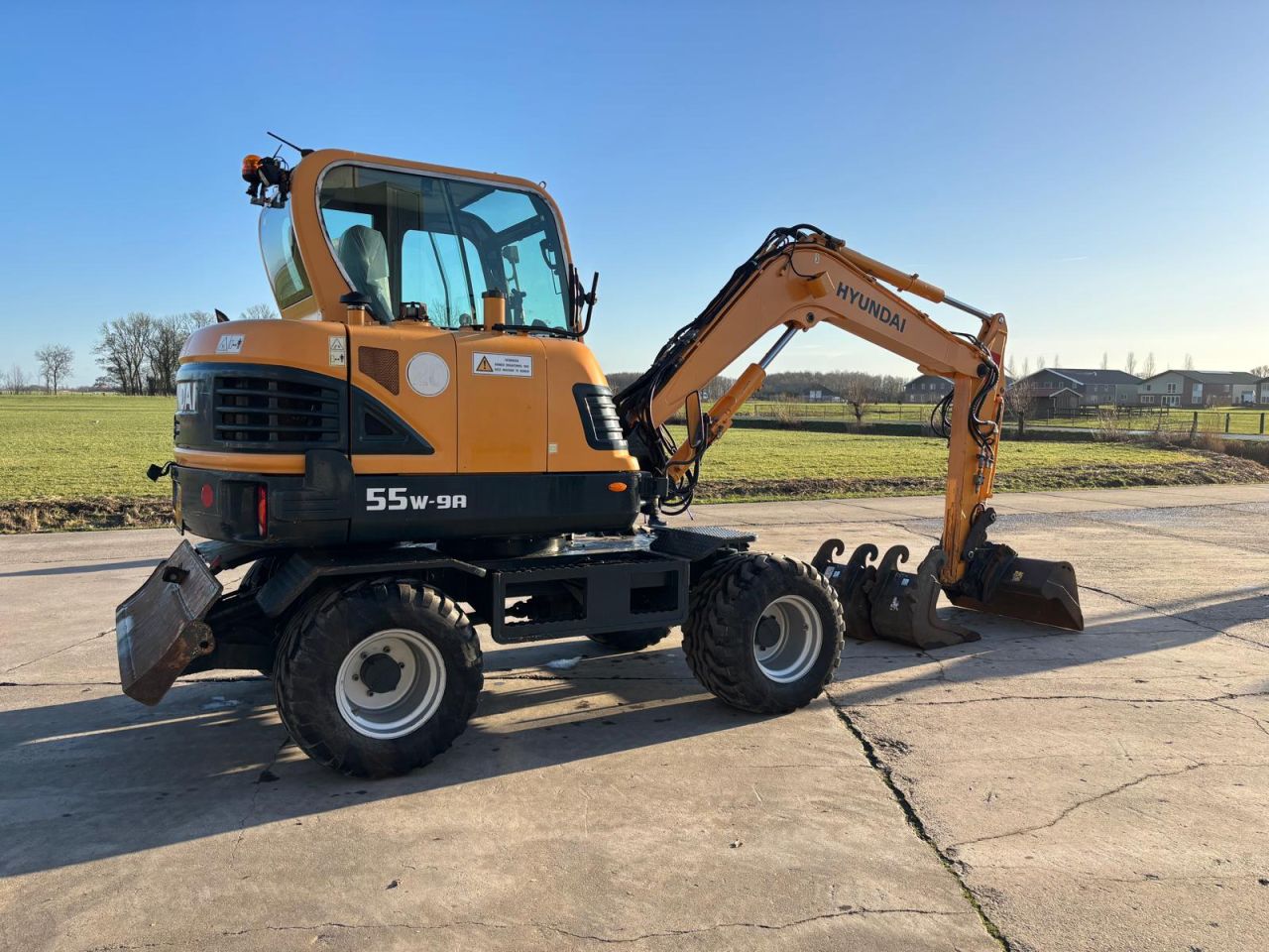 Hyundai R55W-9A