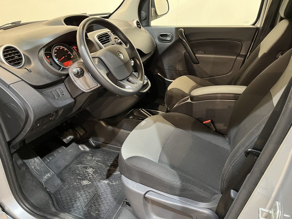 Renault Kangoo Z.E. Maxi Incl. Accu 33 KWH Automaat / 100% Elektrisch / Airco / PDC / Cruise Control / Trekhaak / 10.200 KM !!