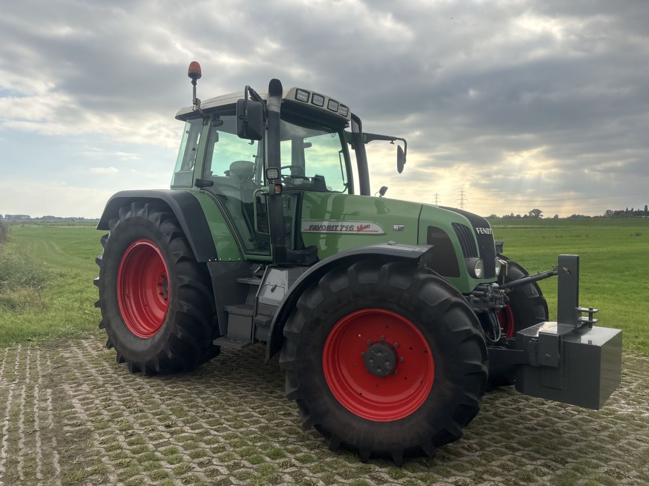 Fendt 716 com 1