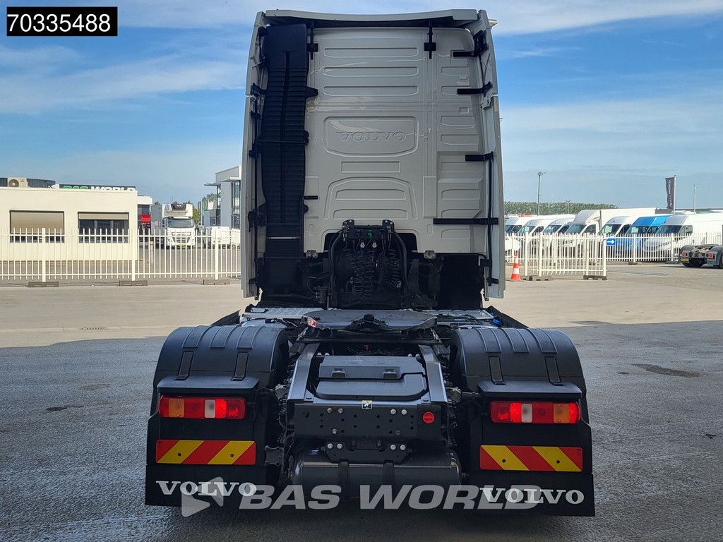 Volvo FH 500 4X2 XL 2x Tanks I-ParkCool ACC