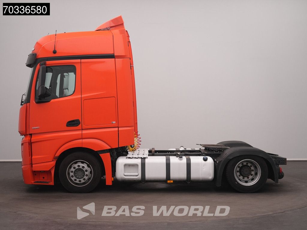 Mercedes Actros 1851 4X2 BigSpace Mega APK 04-2027 2x Tanks