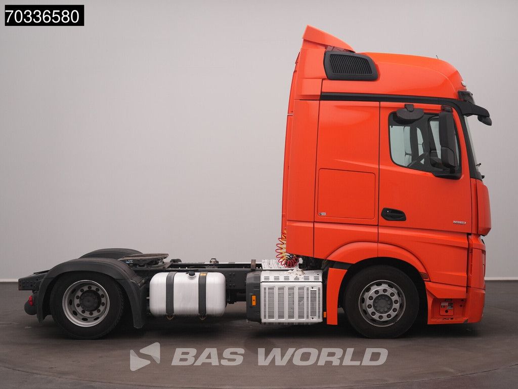 Mercedes Actros 1851 4X2 BigSpace Mega APK 04-2027 2x Tanks