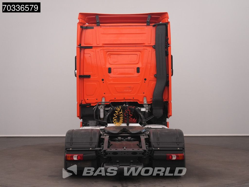 Mercedes Actros 1851 4X2 BigSpace APK Mega 2x Tanks