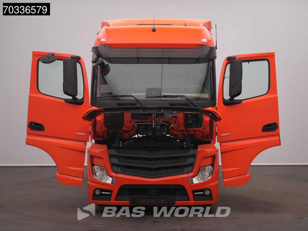 Mercedes Actros 1851 4X2 BigSpace APK Mega 2x Tanks
