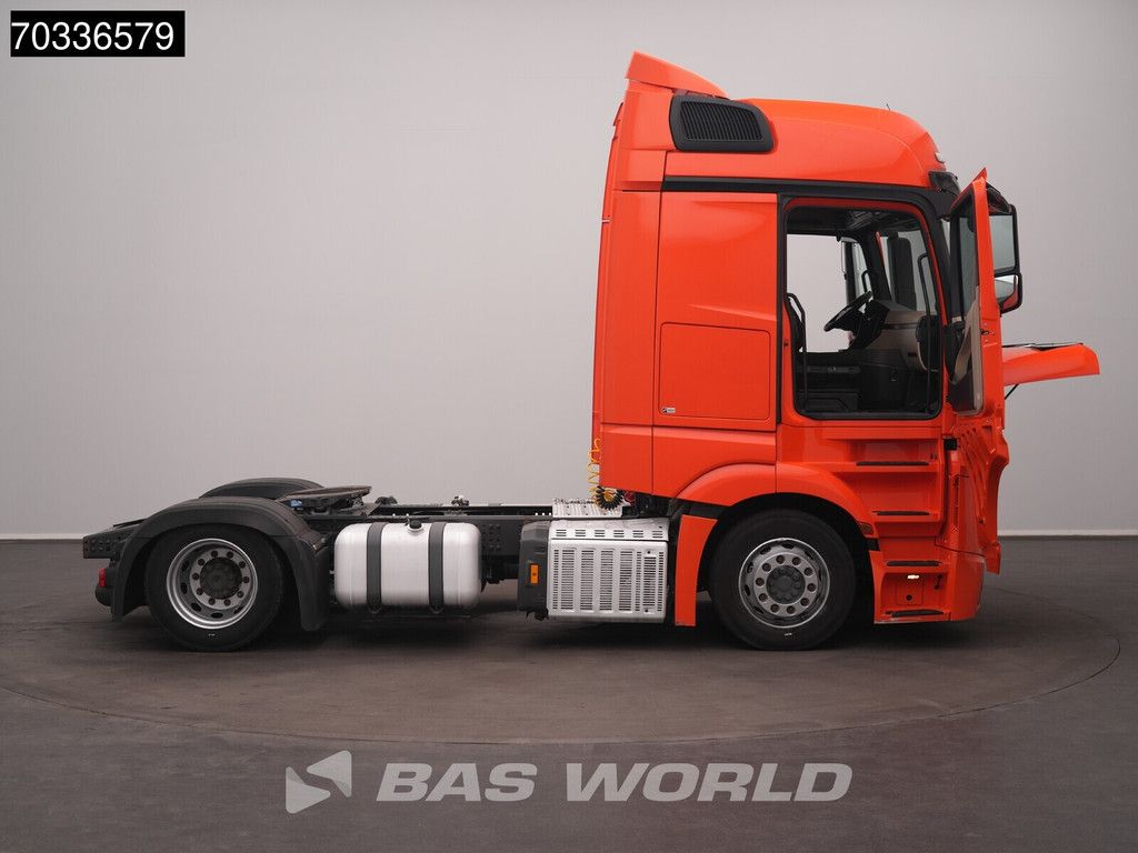 Mercedes Actros 1851 4X2 BigSpace APK Mega 2x Tanks