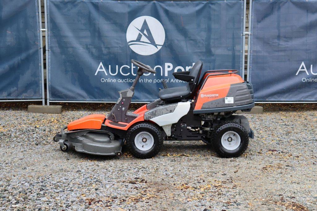 Zitmaaier Husqvarna R422Ts AWD Benzine 2014