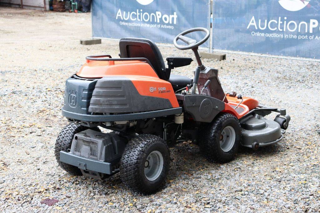 Zitmaaier Husqvarna R422Ts AWD Benzine 2014