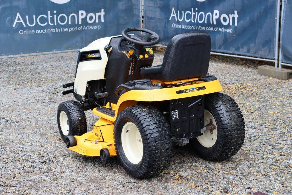 Zitmaaier Cub Cadet GT 1224 Benzine 2010