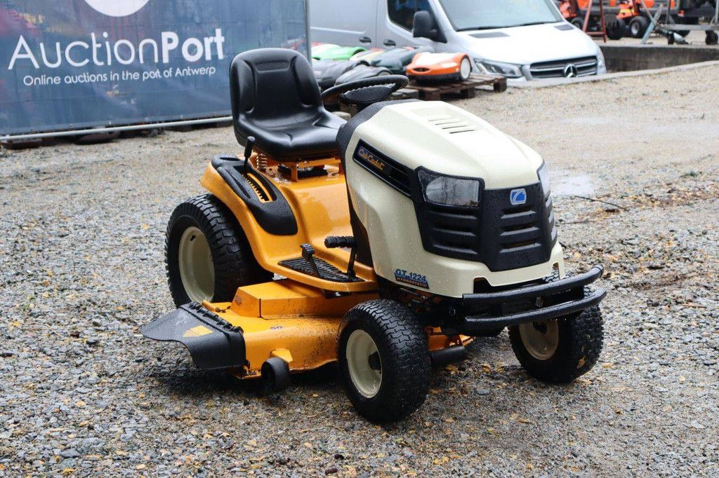 Zitmaaier Cub Cadet GT 1224 Benzine 2010