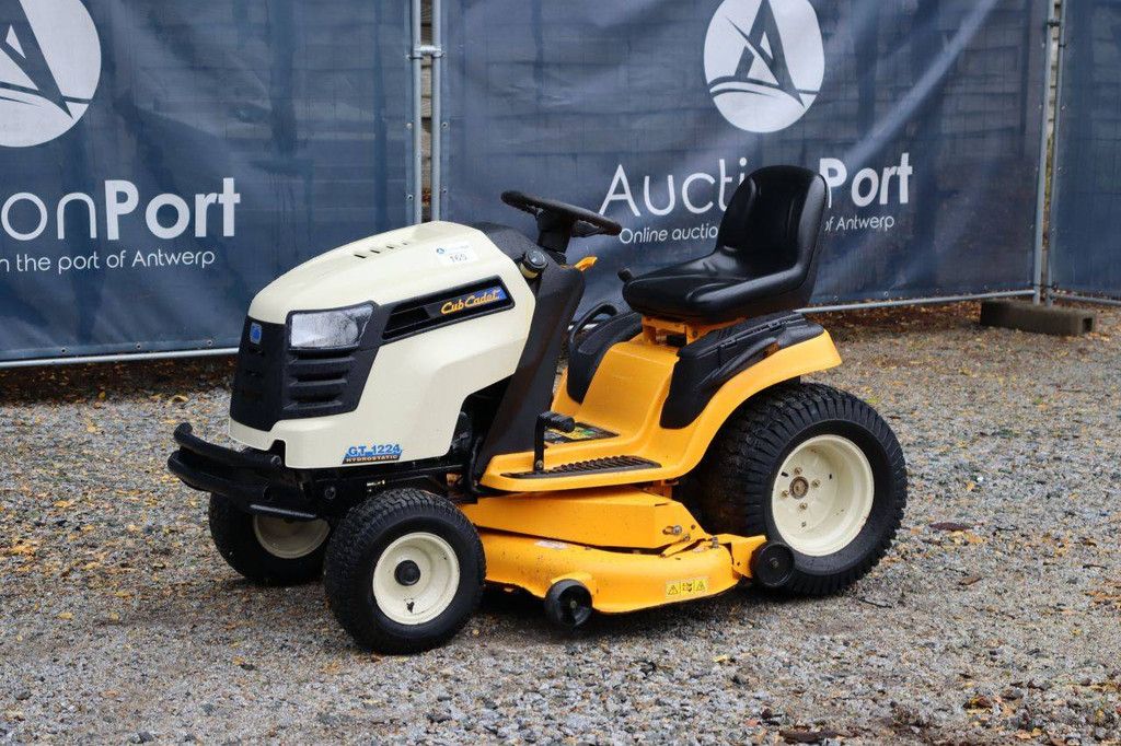 Zitmaaier Cub Cadet GT 1224 Benzine 2010