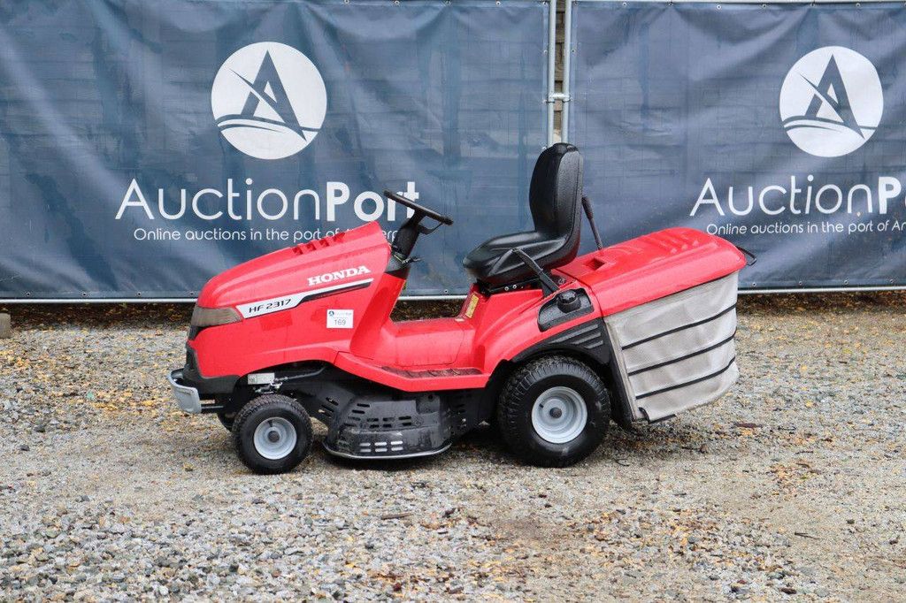 Ride-on mower Honda HF 2317 Petrol 2022