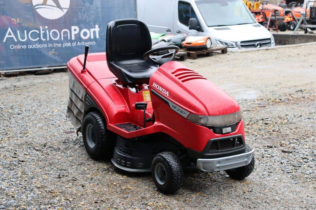 Ride-on mower Honda HF 2317 Petrol 2022