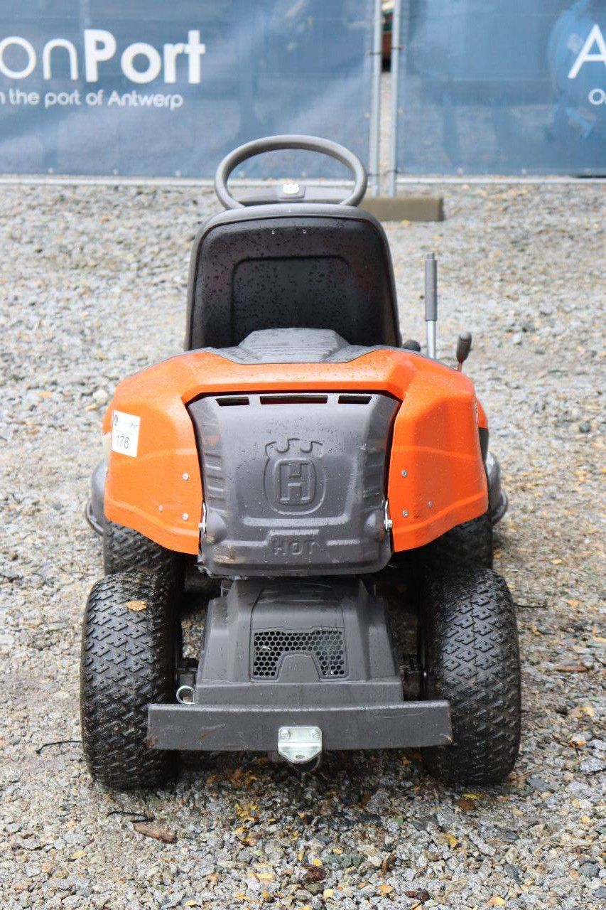 Zitmaaier Husqvarna R 216 AWD Benzine 2012