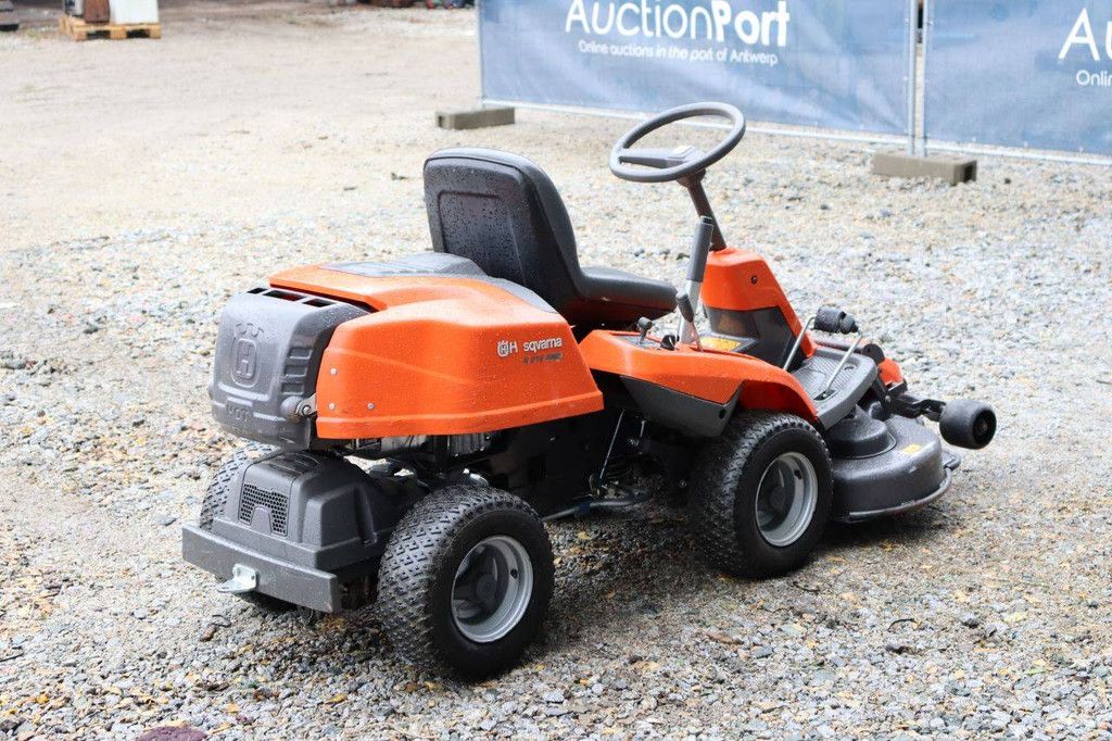 Zitmaaier Husqvarna R 216 AWD Benzine 2012