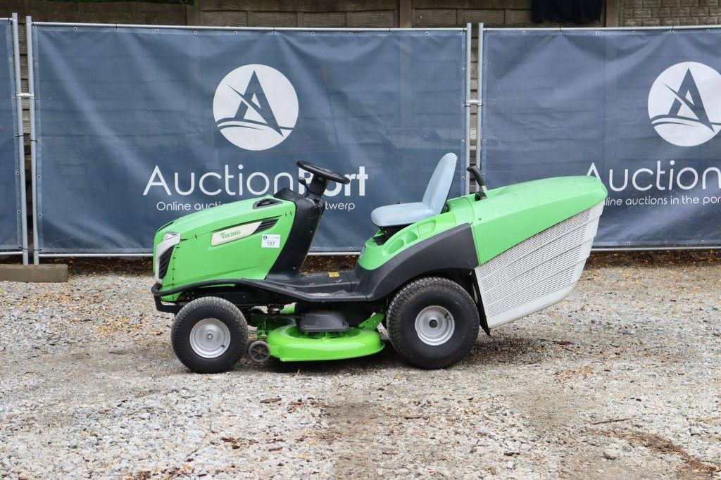 Viking MT 6127.1 ZL Petrol Ride-on Mower 2014
