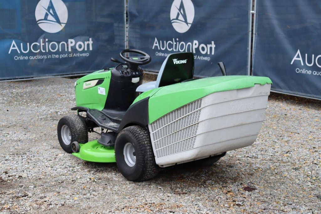 Viking MT 6127.1 ZL Petrol Ride-on Mower 2014