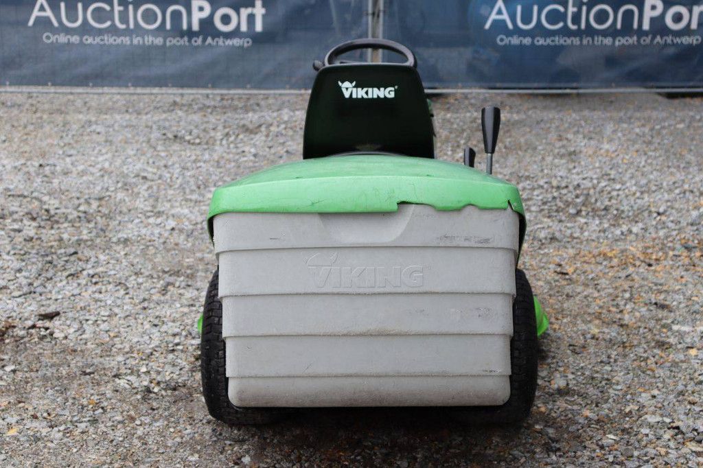 Viking MT 6127.1 ZL Petrol Ride-on Mower 2014