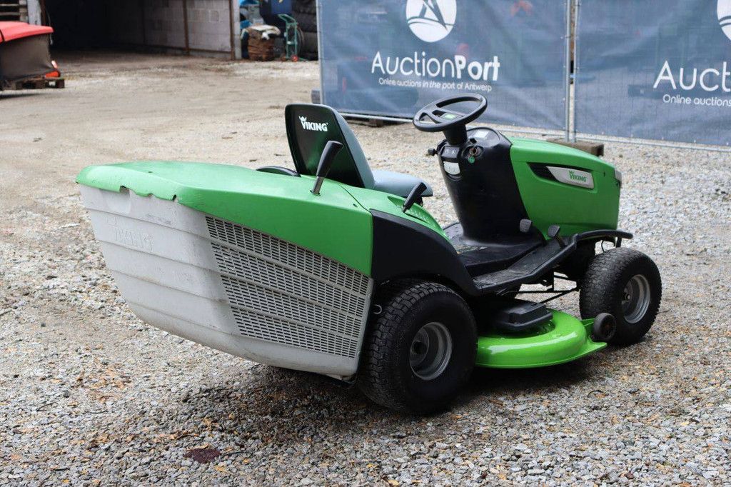 Viking MT 6127.1 ZL Petrol Ride-on Mower 2014
