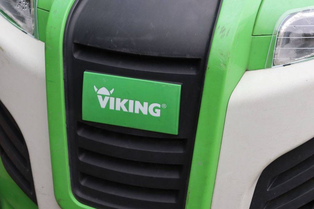 Viking MT 6127.1 ZL Petrol Ride-on Mower 2014