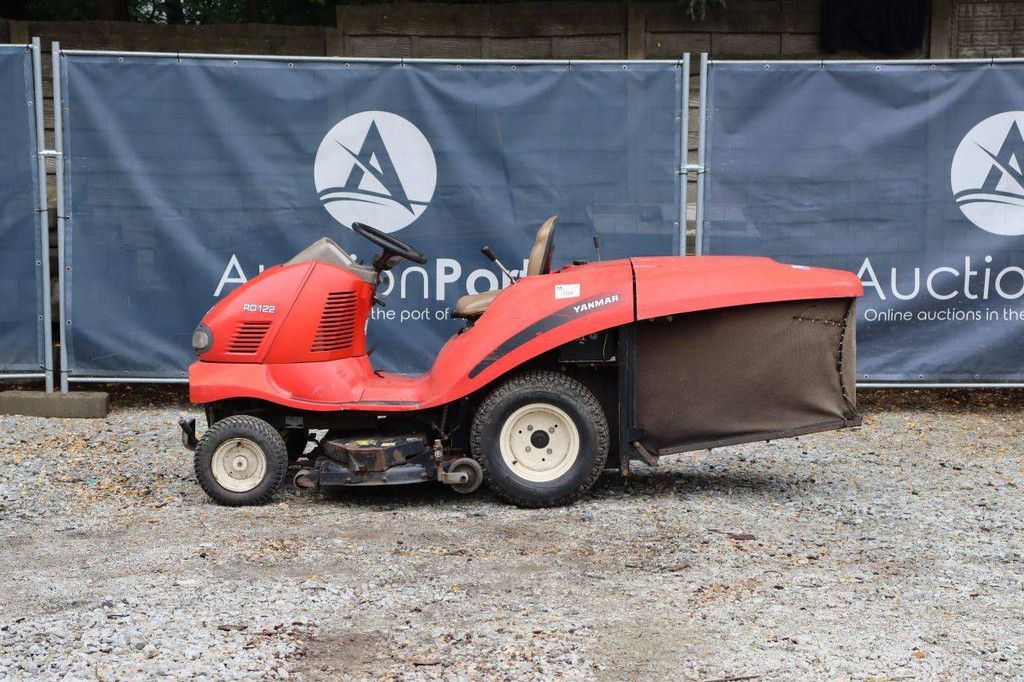 Zitmaaier Yanmar RD122 Diesel 2006