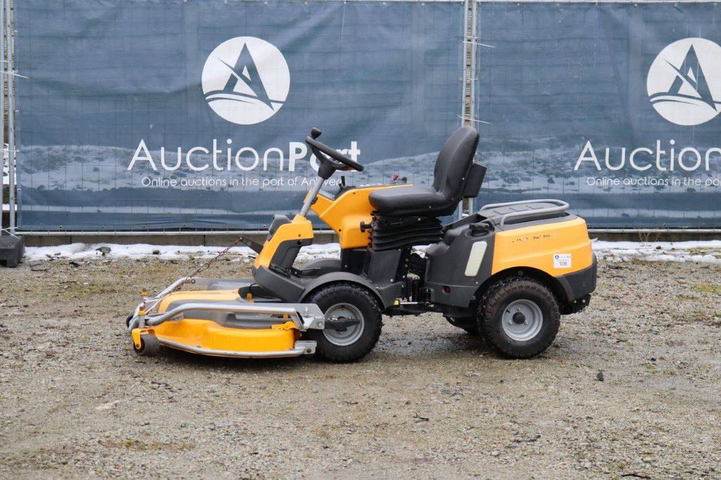 Stiga P901PH Benzin-Aufsitzmäher 15,2 kW 2021