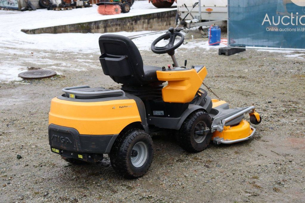 Stiga P901PH Benzin-Aufsitzmäher 15,2 kW 2021