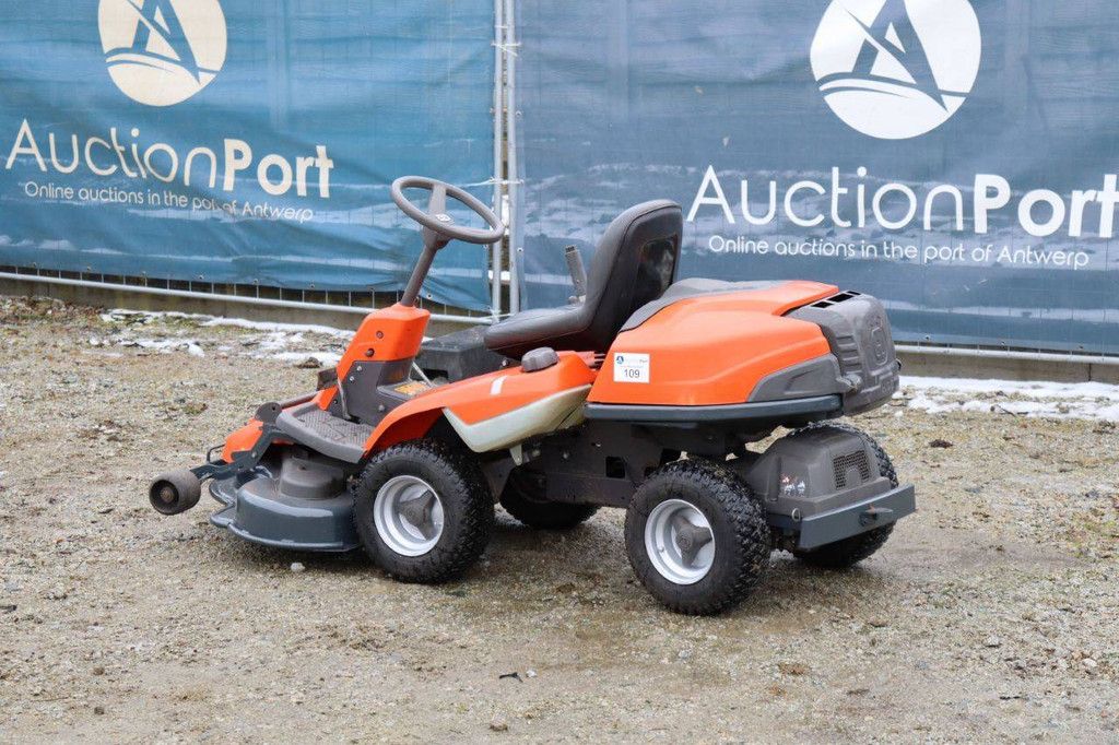 Zitmaaier Husqvarna R215TH Benzine 12.8kW 2018