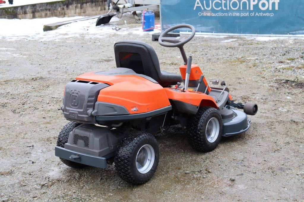 Zitmaaier Husqvarna R215TH Benzine 12.8kW 2018