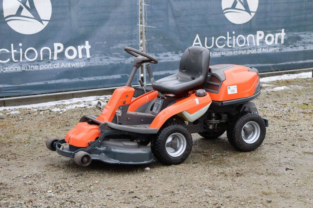 Zitmaaier Husqvarna R215TH Benzine 12.8kW 2018