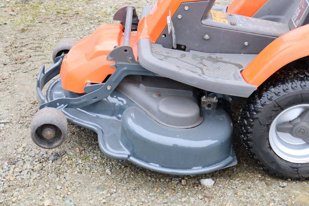 Zitmaaier Husqvarna R215TH Benzine 12.8kW 2018