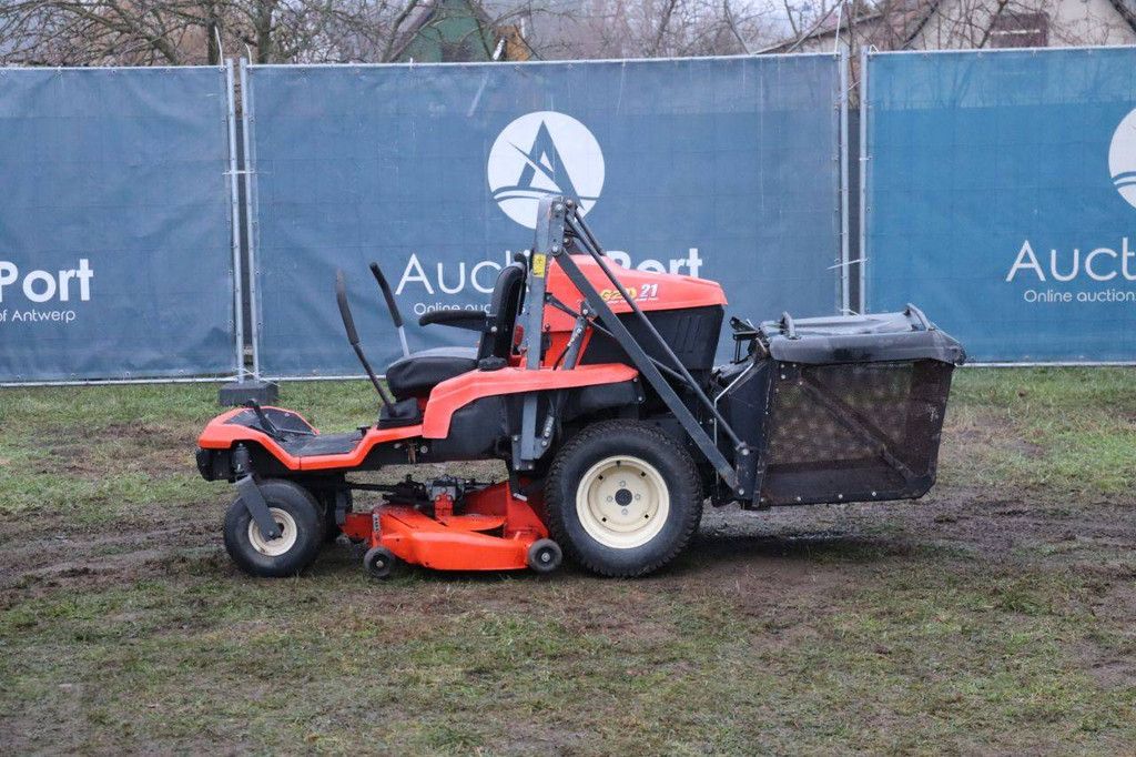 Ride-on mower Kubota GZD21 Diesel 15.6kW 2011