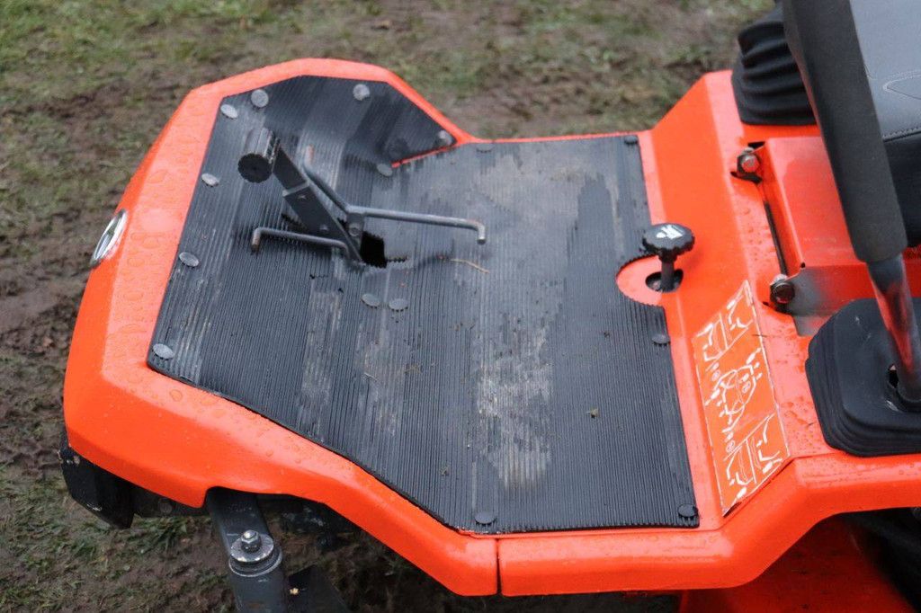 Ride-on mower Kubota GZD21 Diesel 15.6kW 2011