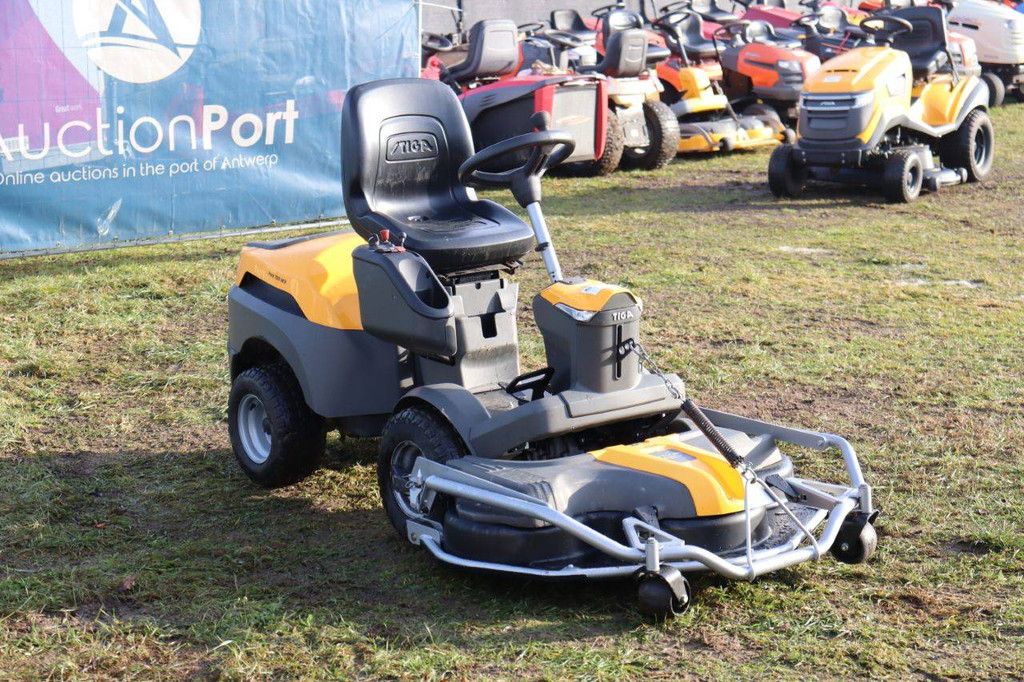 Zitmaaier Stiga Park 700 WX Benzine