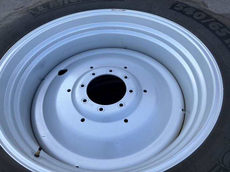 Michelin 540/65R38+440/65R28