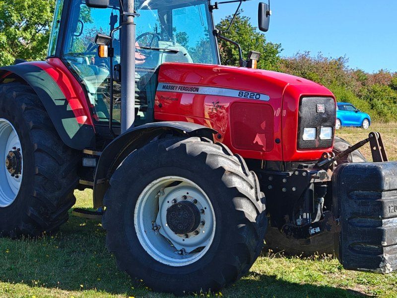 Massey Ferguson 8220 powerControl Xtra