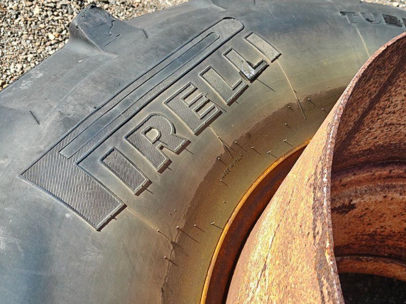 520/85 R38 XXX Inkl. 7 låse