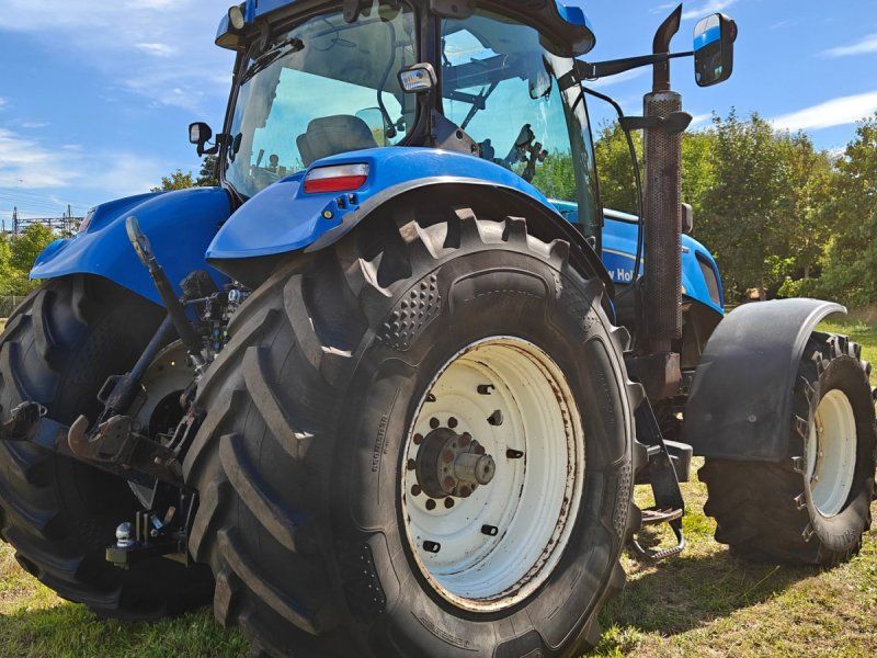 New Holland T7070 AutoCommand
