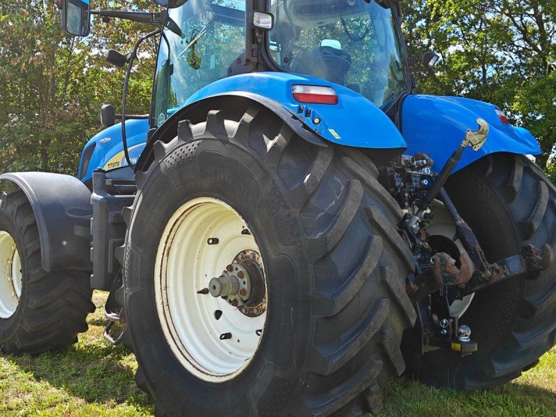New Holland T7070 AutoCommand