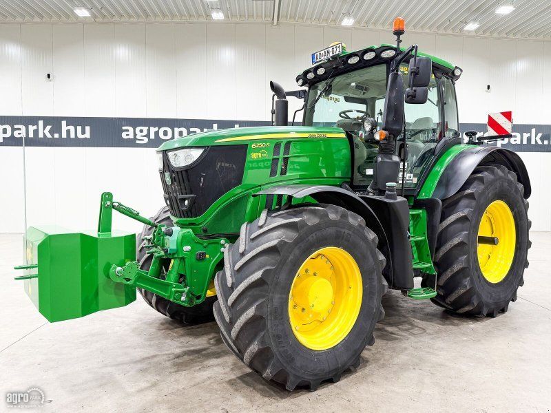 John Deere 6250R
