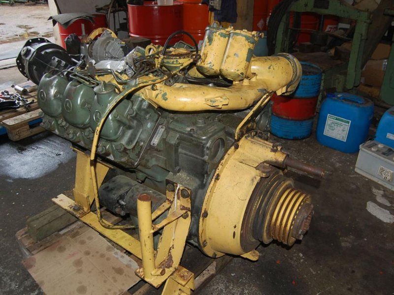 Mercedes-Benz OM 421 Motor